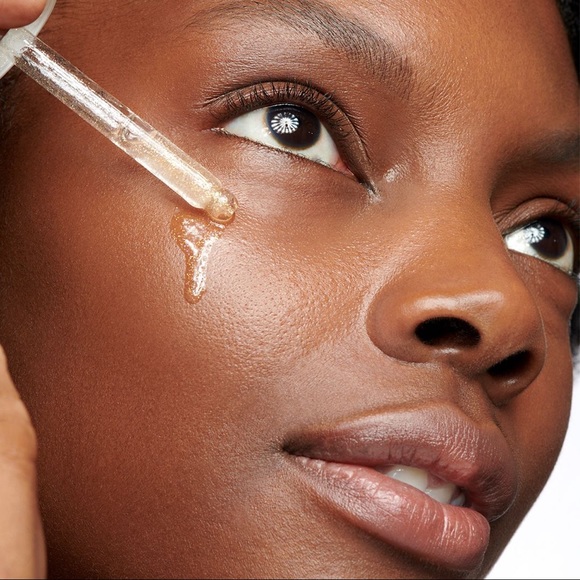 PUR Iconic Glow dry oil. - Picture 2 of 7